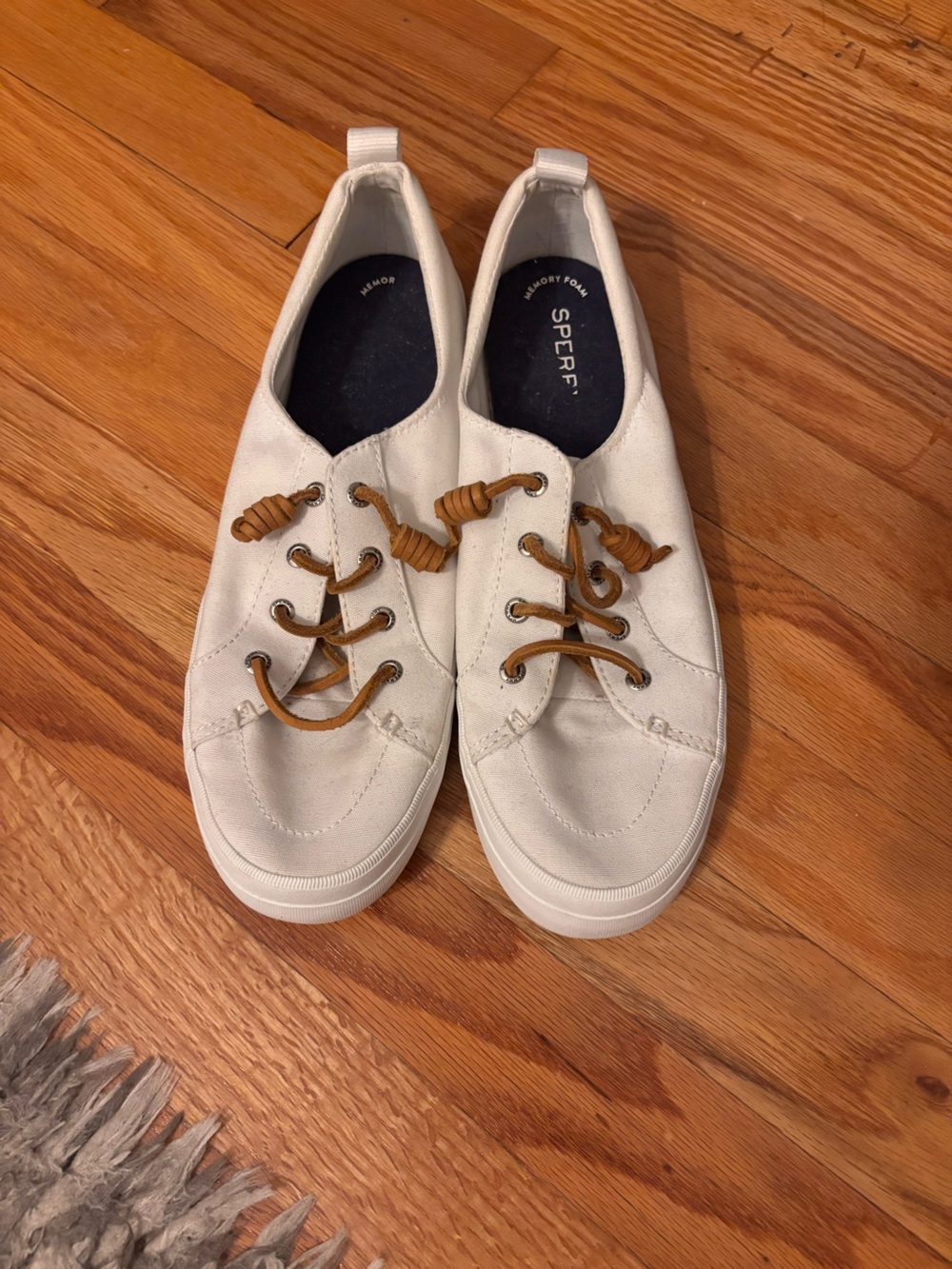 EUC Women’s Sperry Sneakers, size 10